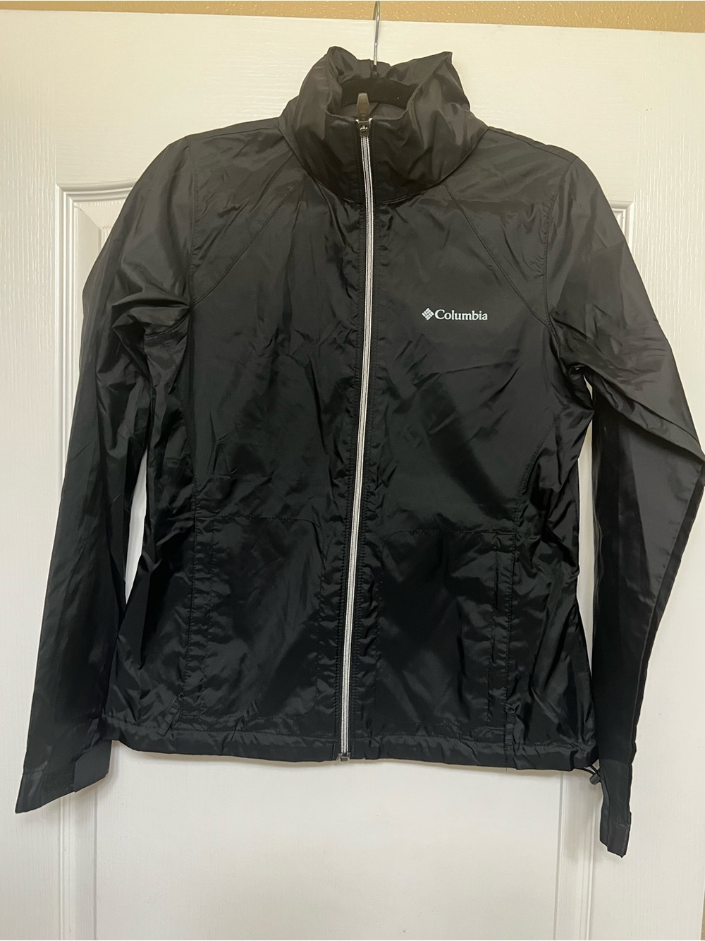 Columbia Women's Black Lightweight waterproof , Rain Packable Jacket Never used
